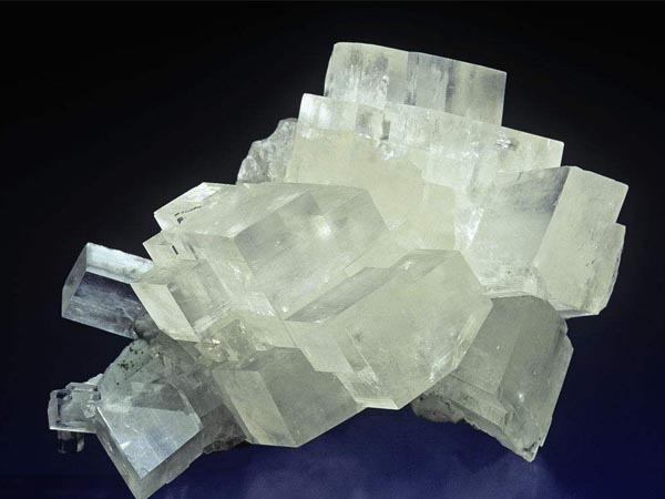 什么是方解石,他的優(yōu)勢(shì)用途都有哪些?